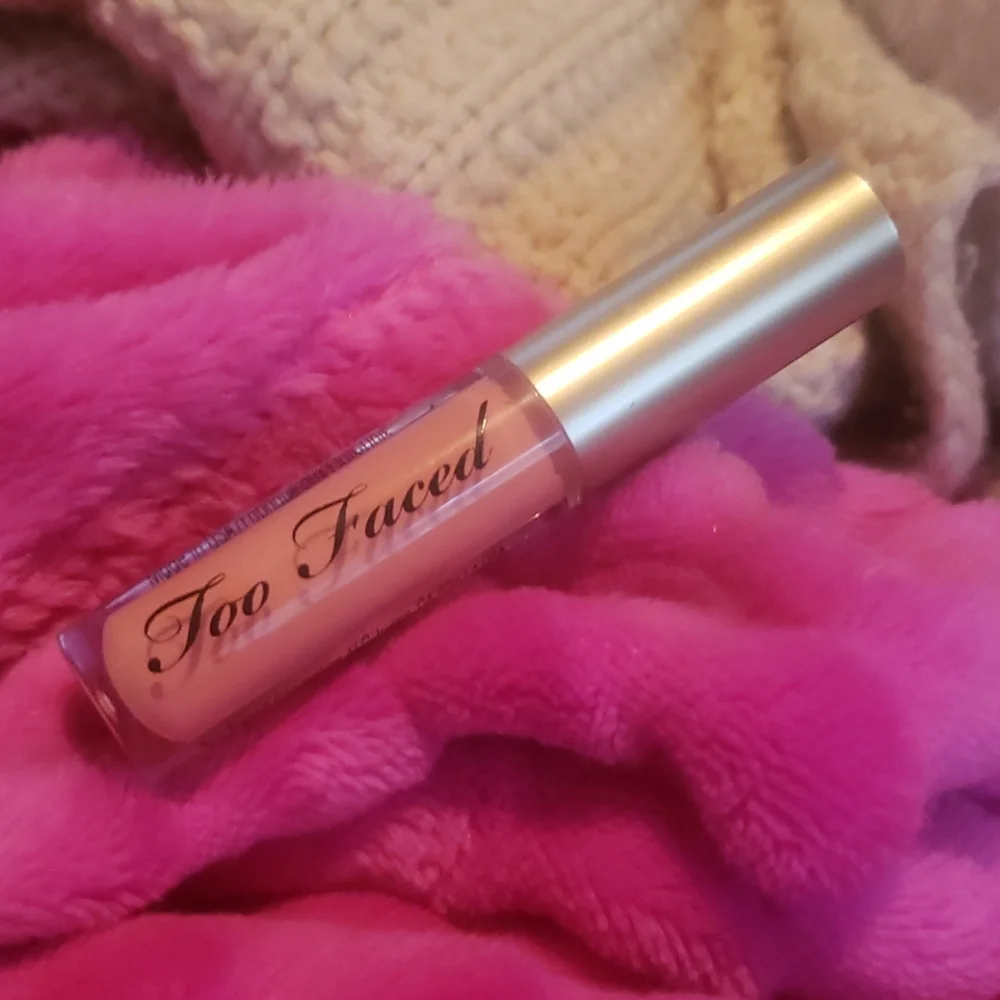 🧚‍♀️NAKED DOLLY RARE Too Faced MINI Lip Gloss NWOBOX